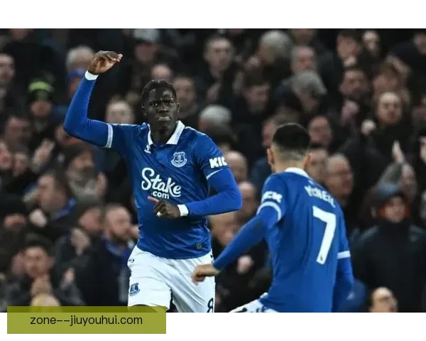 奥纳纳英超主场神勇零封埃弗顿高接低挡力保城门不失率队稳住胜局