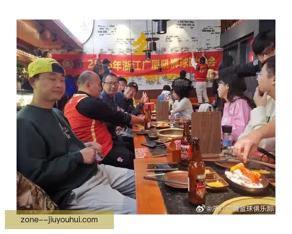 2026世界杯官方合作伙伴现场赠饮活动引球迷热情澎湃